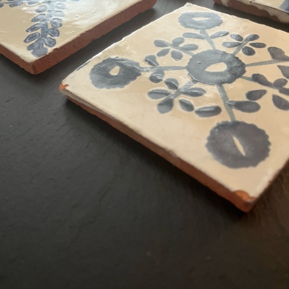Mexican Hand Painted Terra-Cotta Talavera Vintage Tiles Set of 4 - Picture 6 of 14